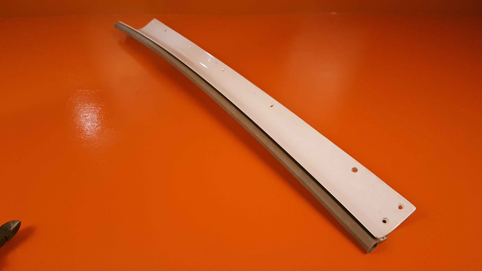 500-08011-404 Embraer R/H Top Fairing
