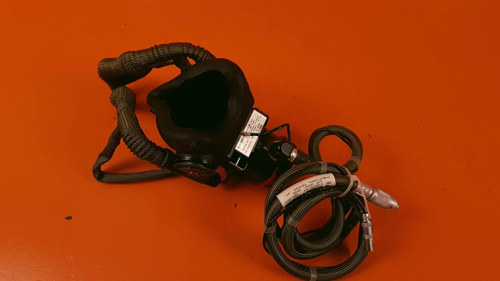 174232-93 B/E Aerospace Oxygen Crew Mask Assembly