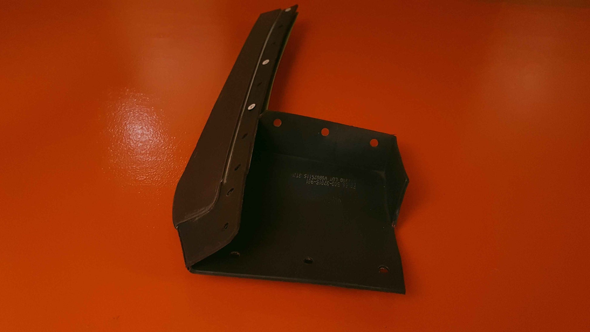 500-37015-901 Embraer Seal, CTRL Wing