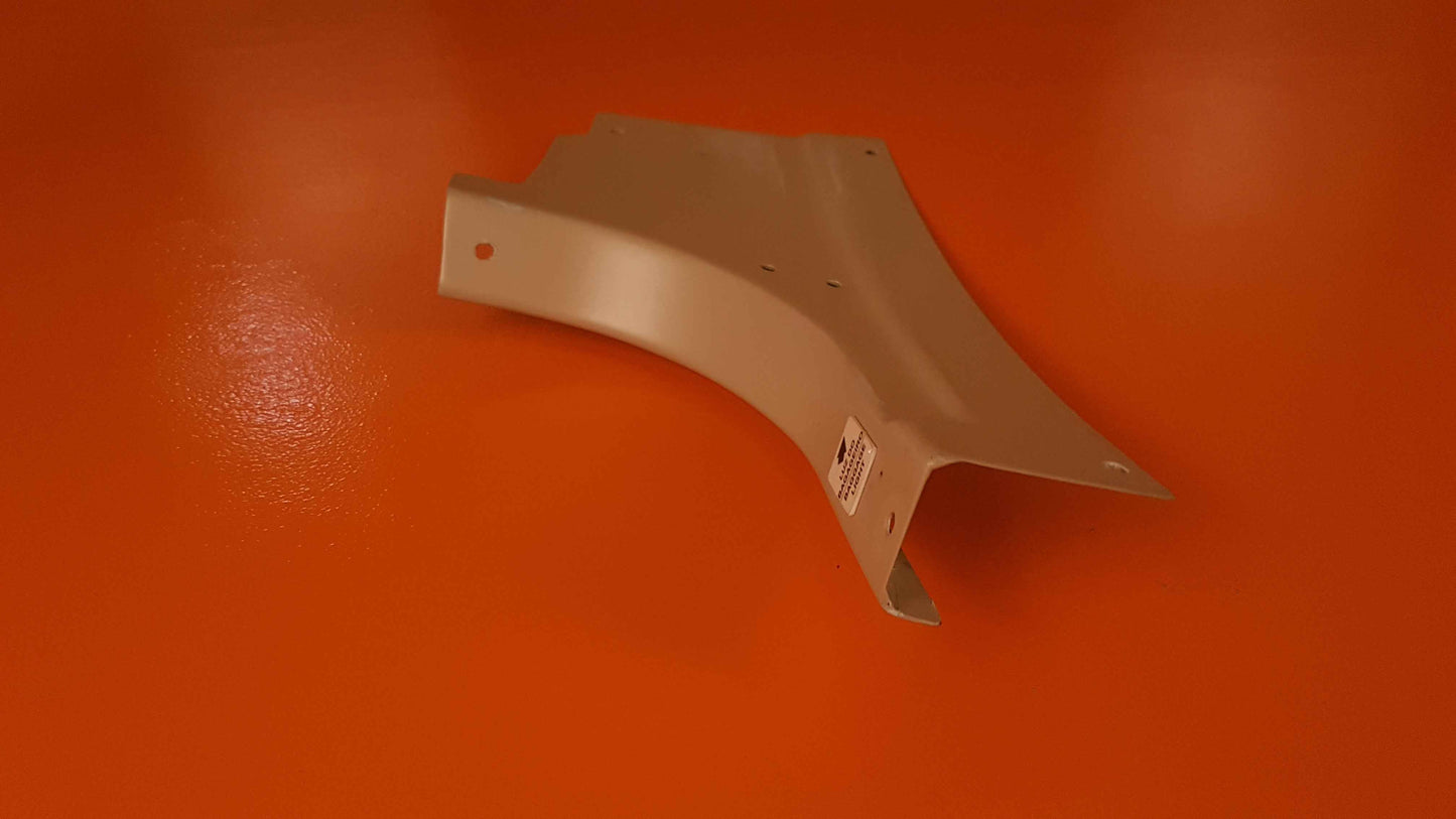 500-31515-4001 Embraer Door Shroud