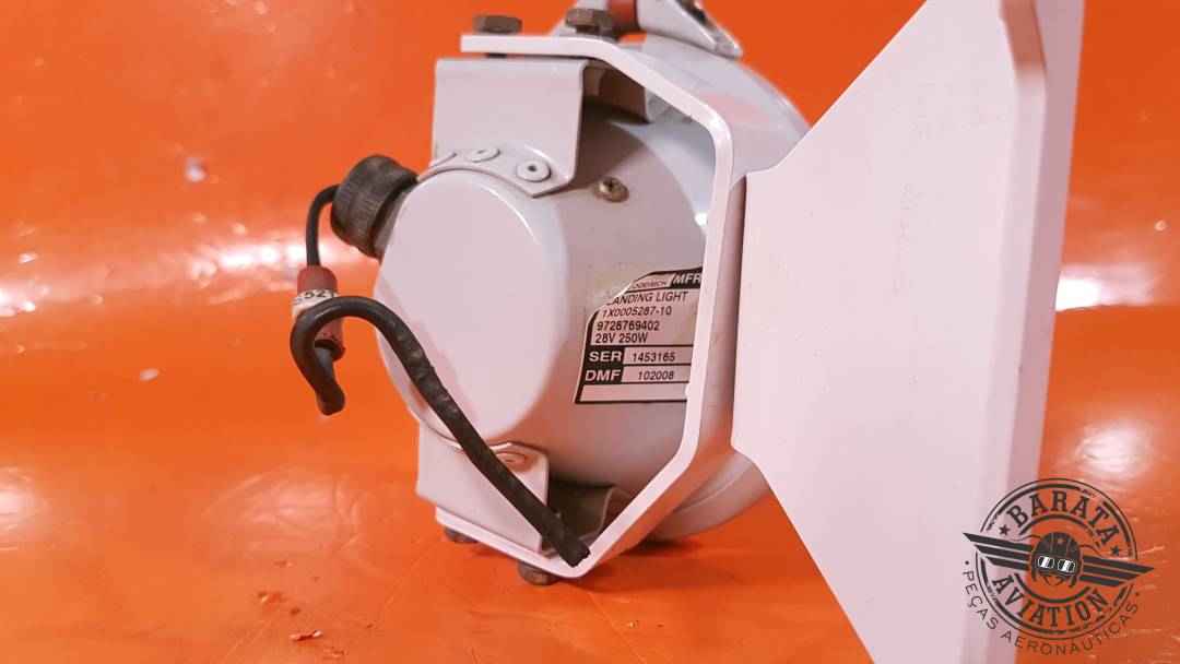 1X0005287-10 Goodrich Landing Light Assy