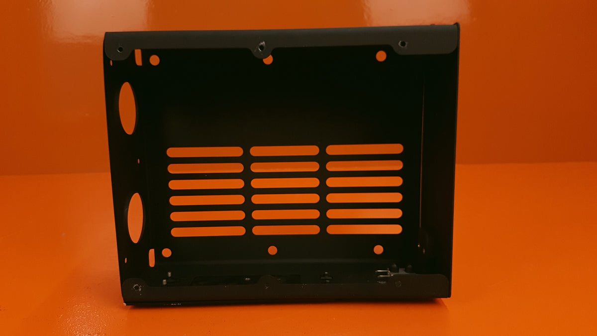 525.15.12.096 Pilatus Storage Box Assy