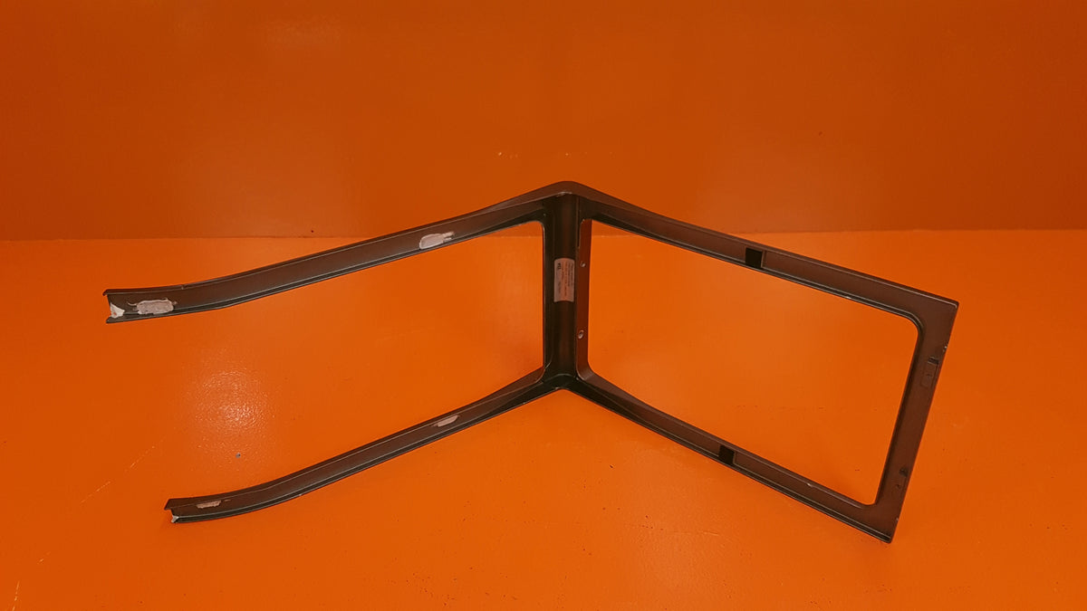 525.14.12.224 Pilatus Trim Center Console Assy