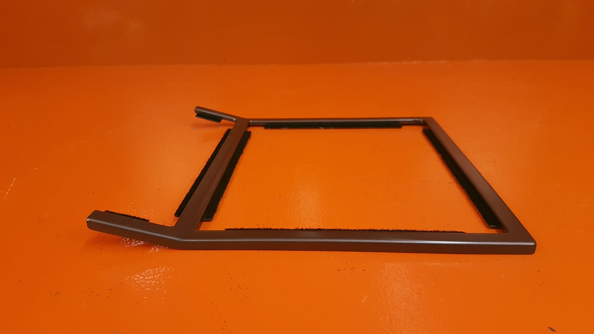 525.14.12.214 Pilatus Center Panel Top Trim Assy