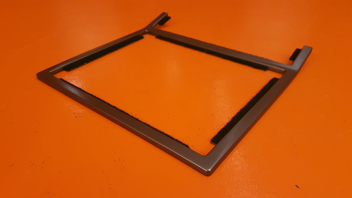 525.14.12.214 Pilatus Center Panel Top Trim Assy