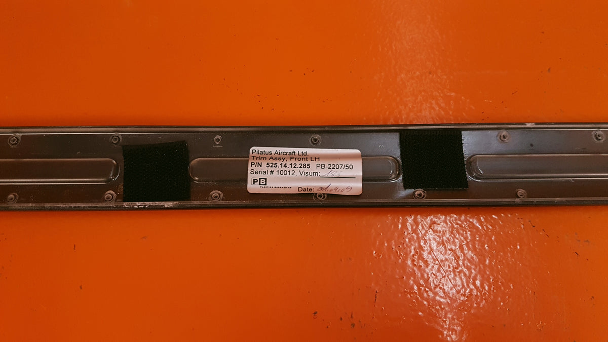 525.14.12.285 Pilatus LH Front Trim Assy