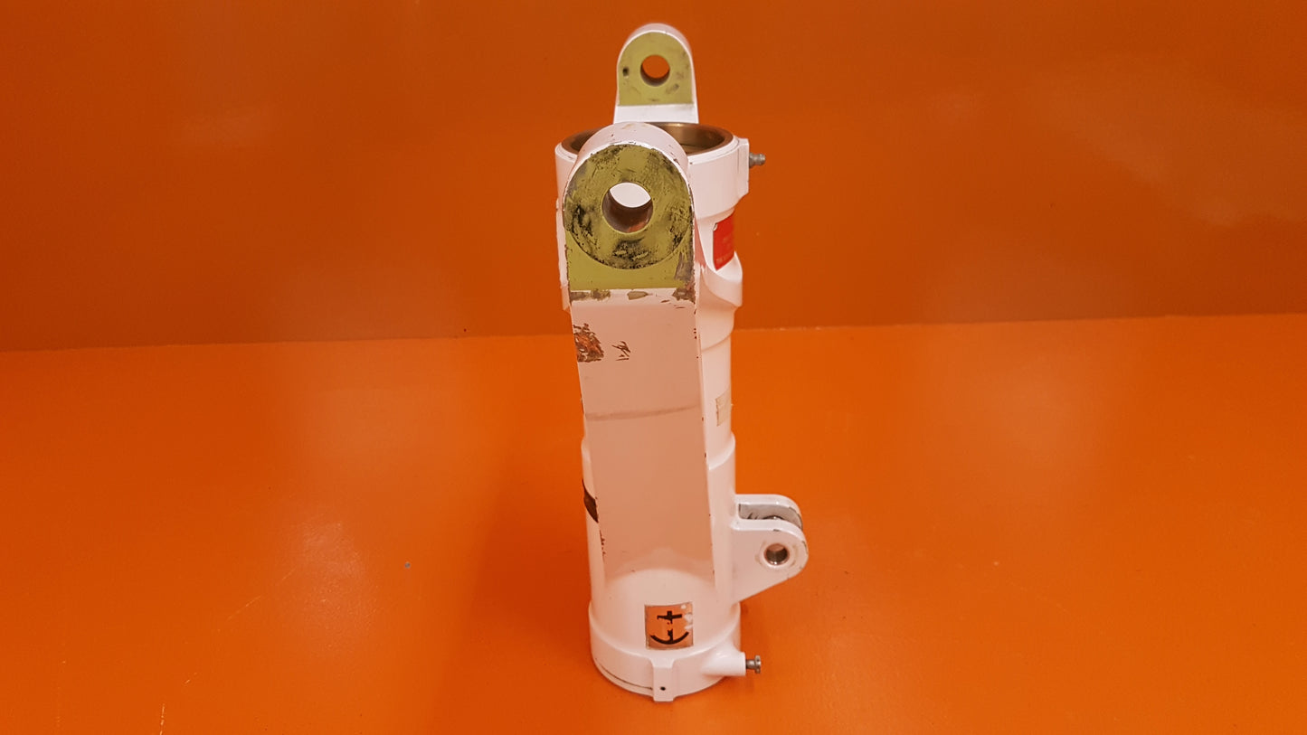 532.20.12.040 Pilatus Trunnion Housing Nose Gear
