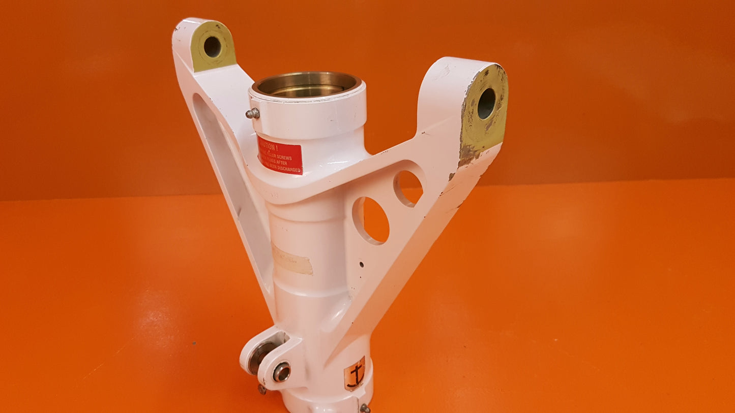 532.20.12.040 Pilatus Trunnion Housing Nose Gear