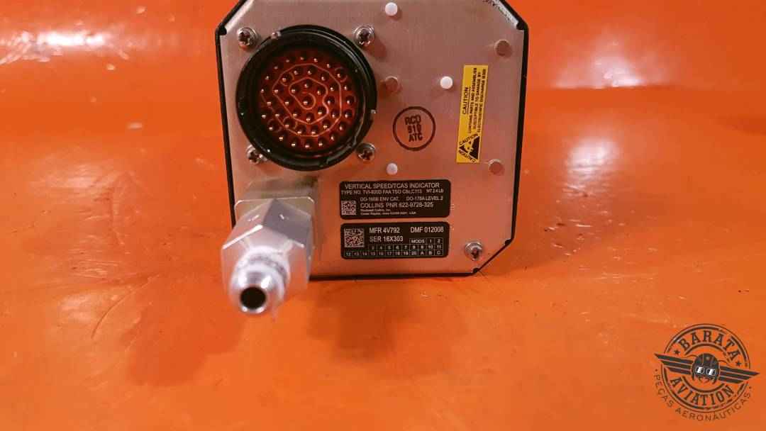 622-9728-325   Collins VSI/TCAS Indicator