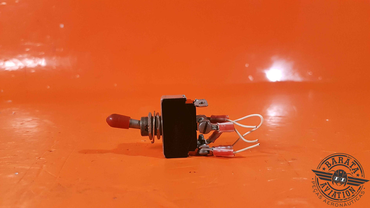 MS35059 Cutler-Hammer Toggle Switch On/On