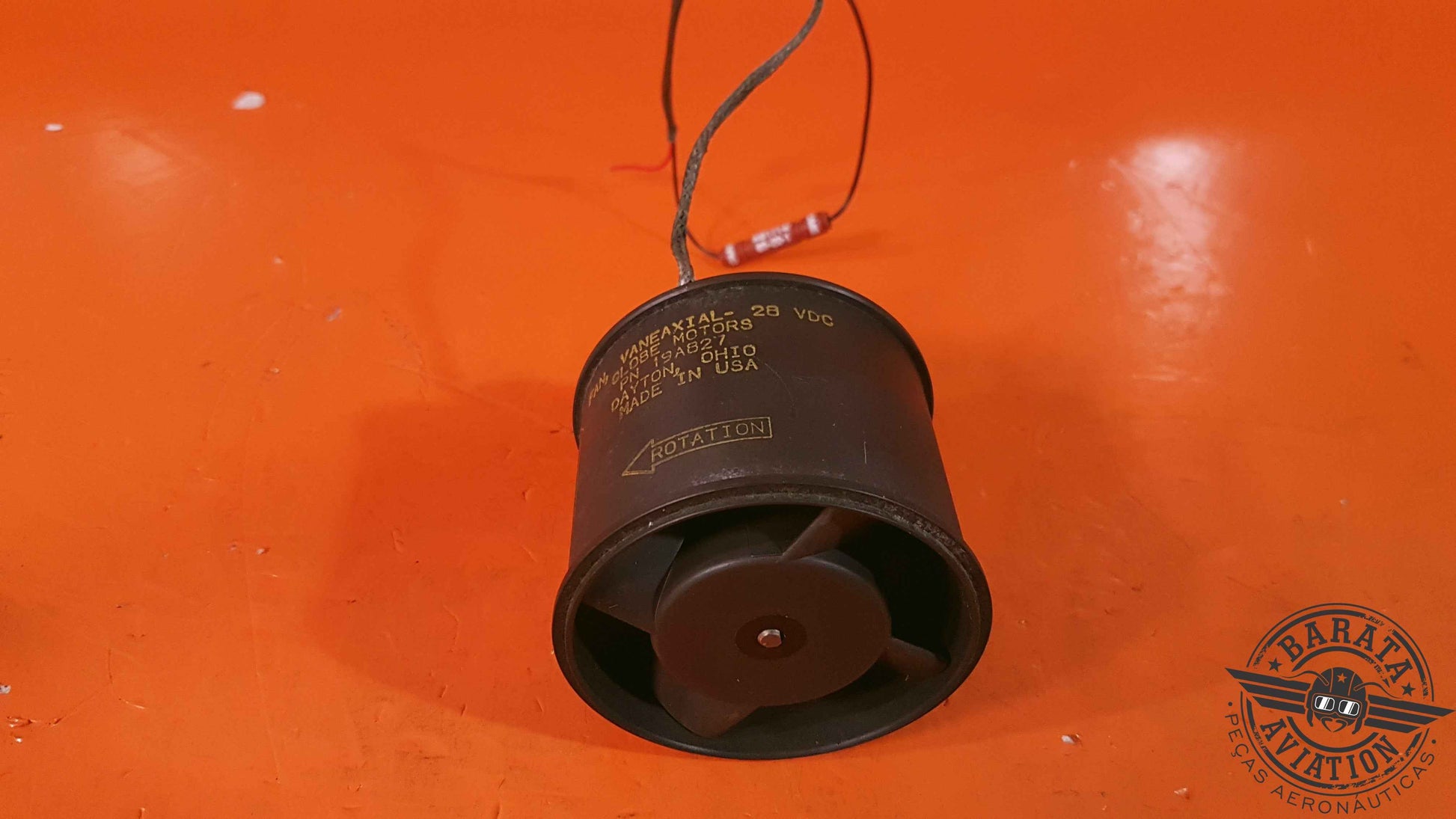 19A827   Globe Windshield Defog Blower   28 Vdc