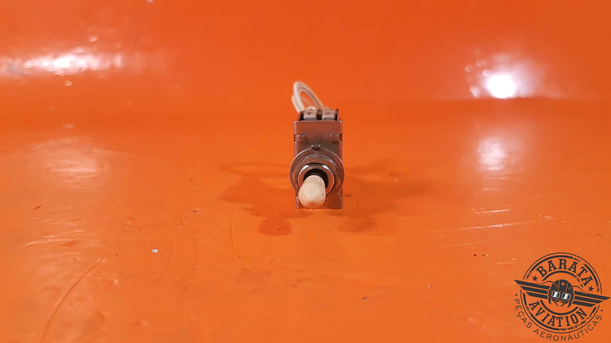 M8805/93-008 Switch On/Off/On