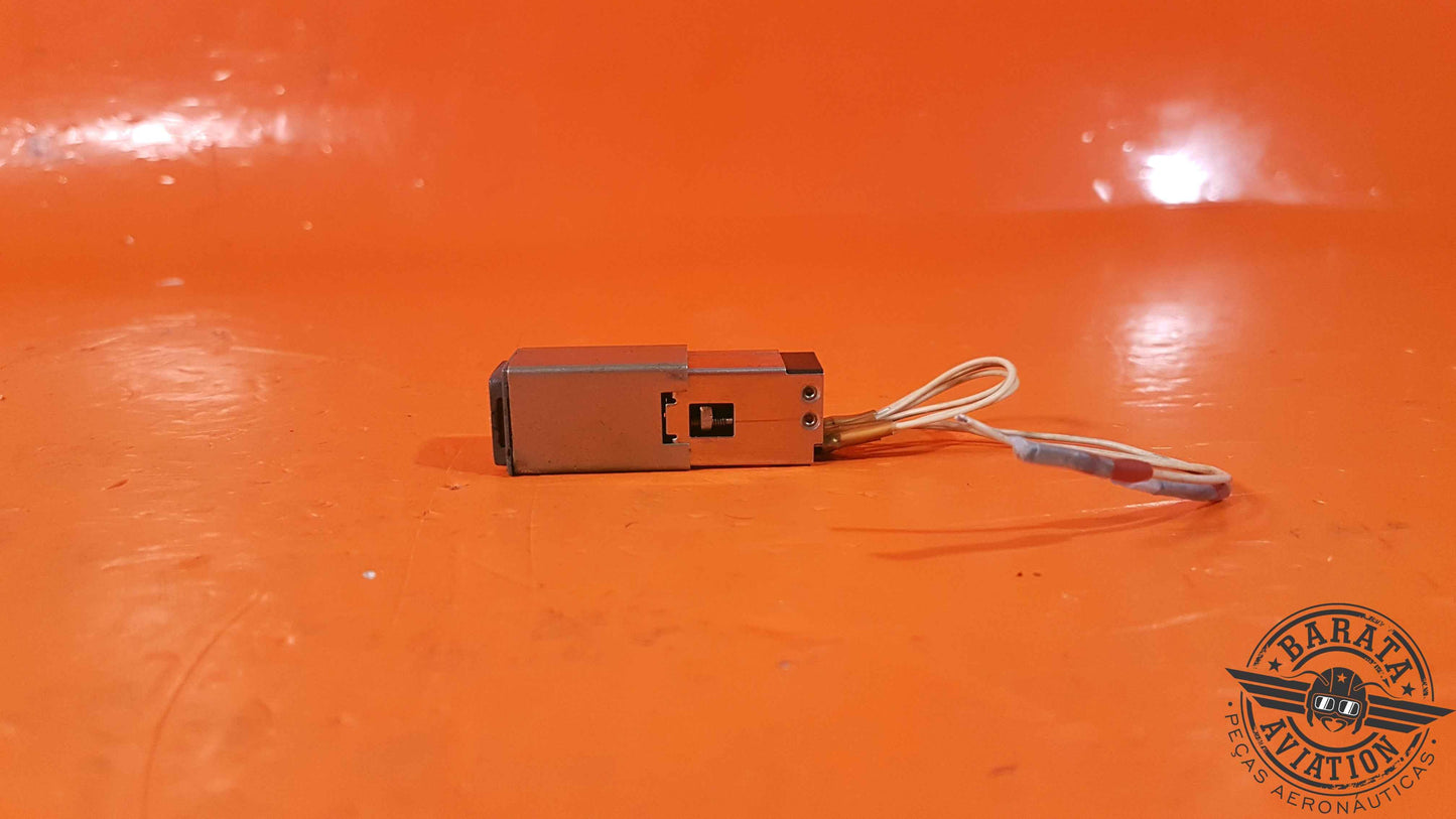 M22885/90   Optics Annunciator Switch