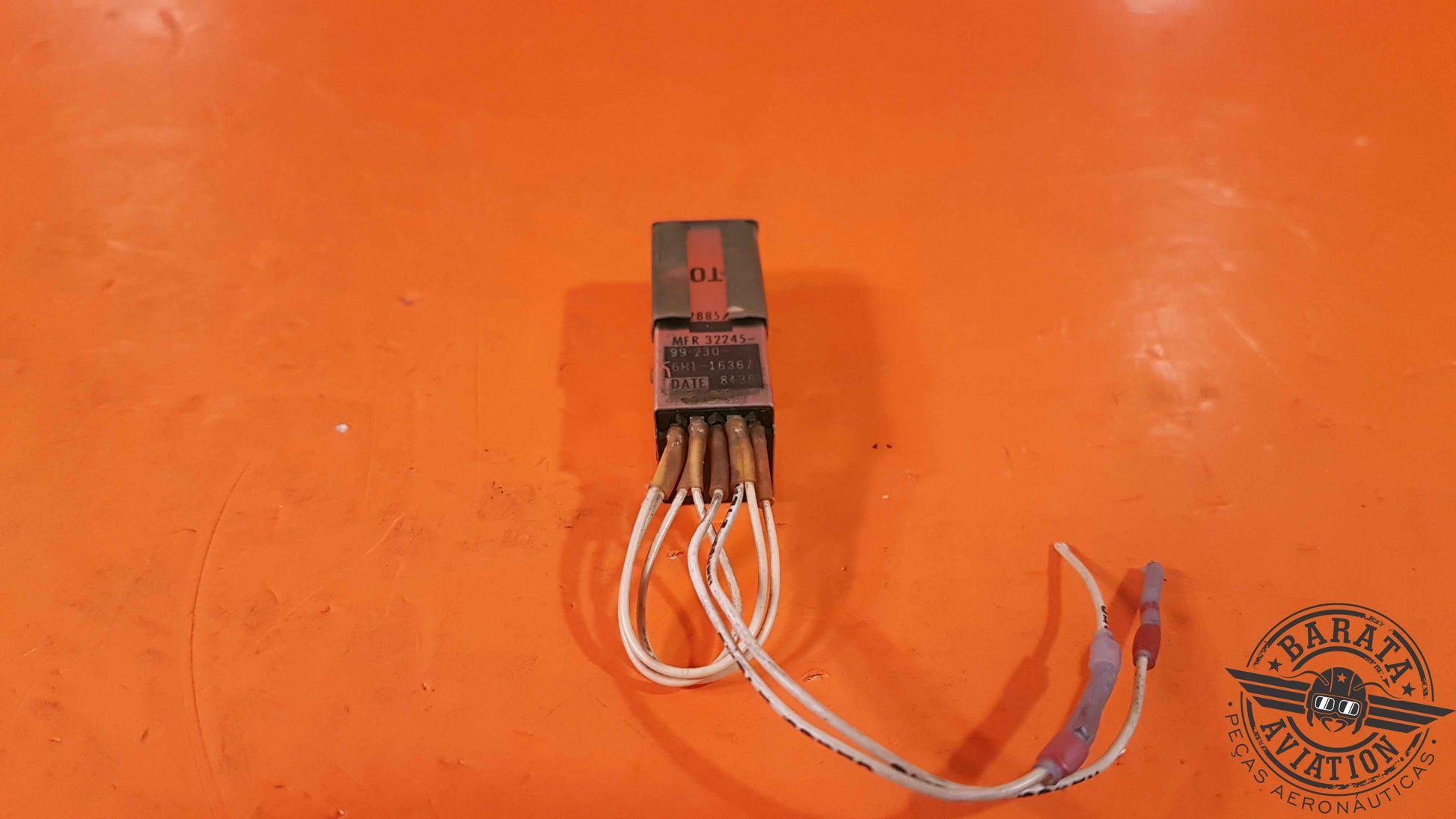 M22885/90   Optics Annunciator Switch