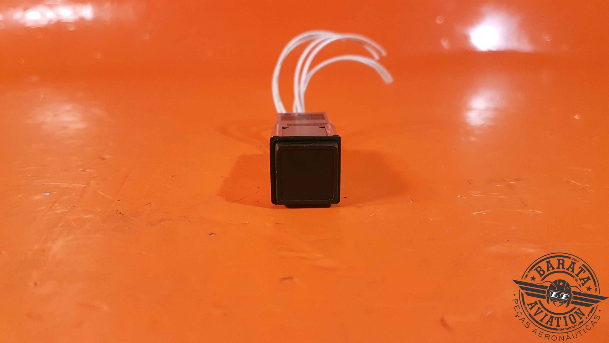 M22885-1084018 Aerospace Optics Annunciator Switch