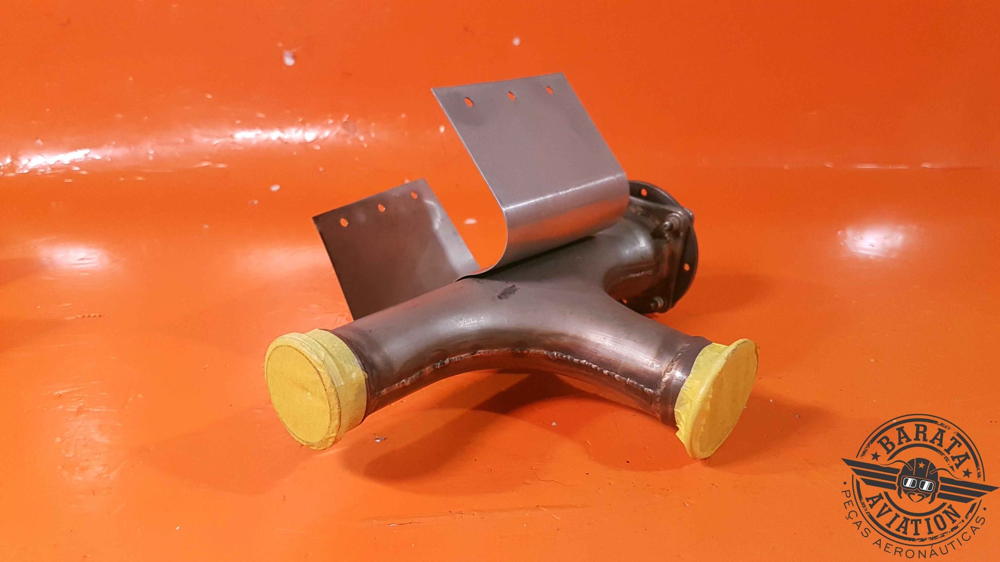 6214403-11 Cessna  L/H Fuselage De-ice Tee