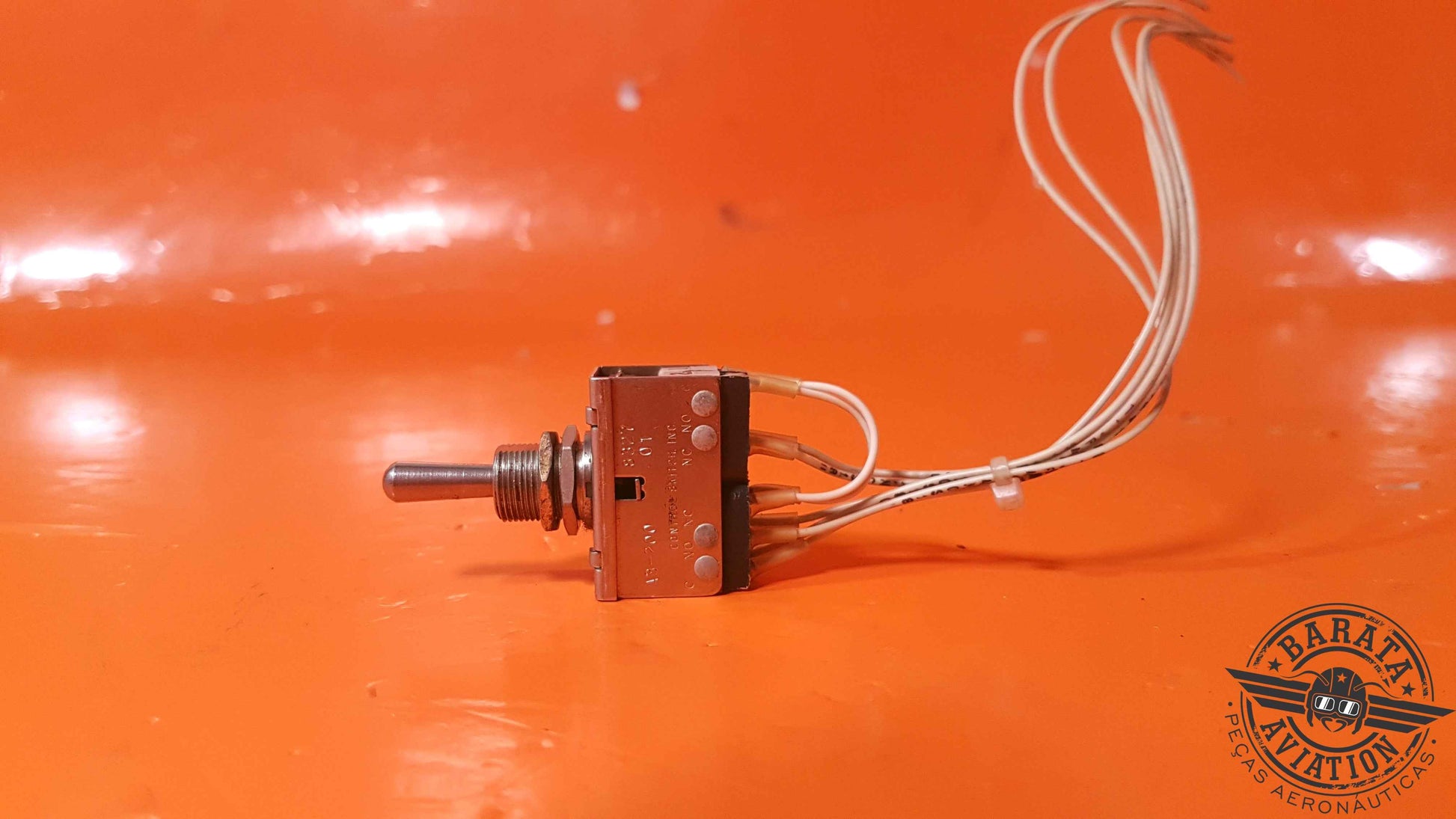 M8805/93-008  Switch  On/Off/On