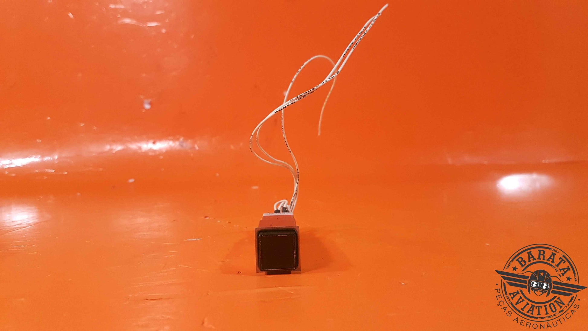 M22885/90   Optics Annunciator Switch