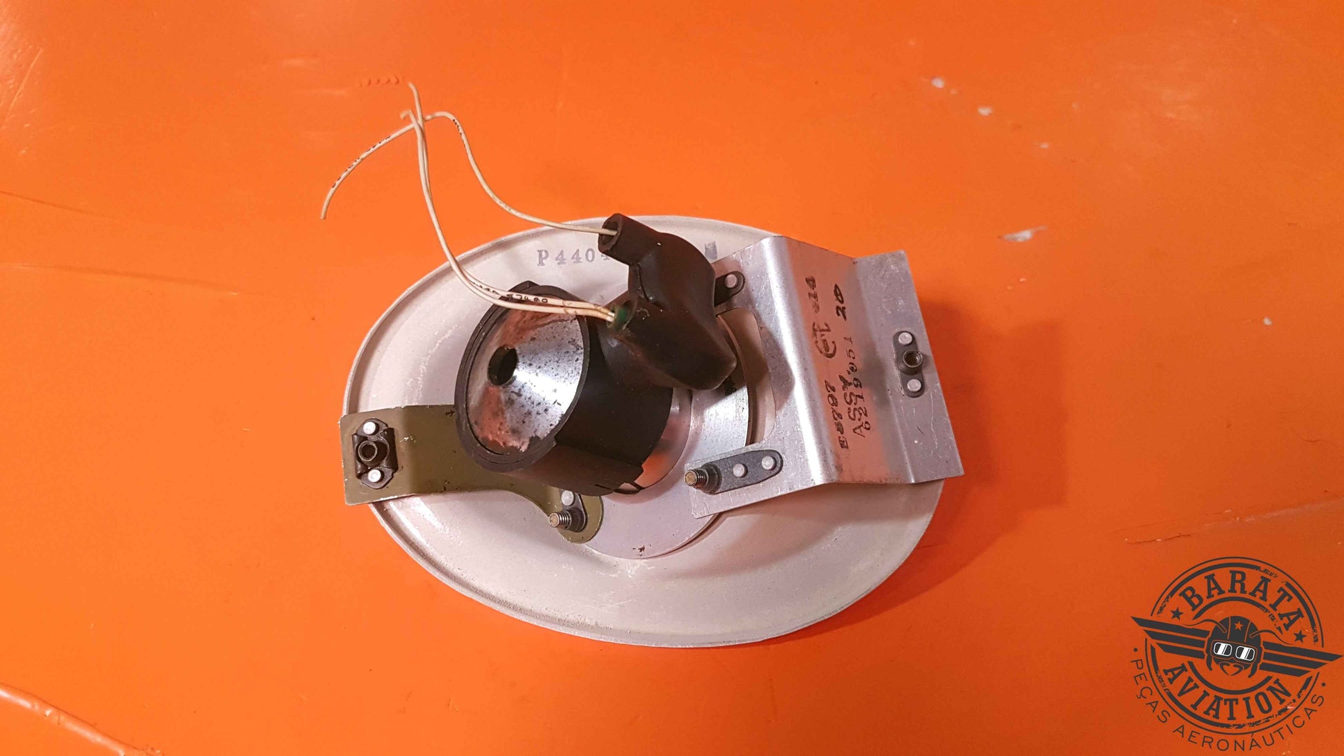 2585   Wemac Overhead Light Assy