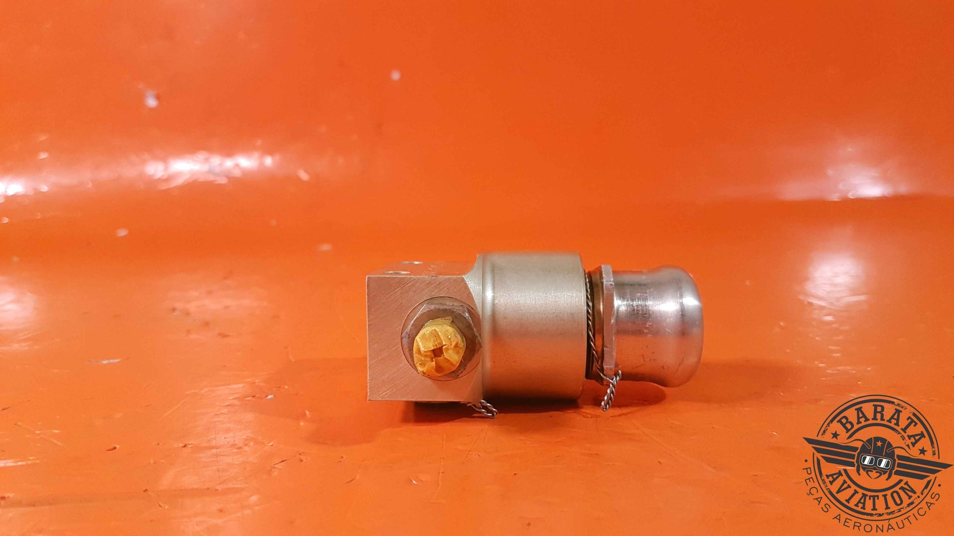 9914077-3   Cessna Hydraulic Filter Housing