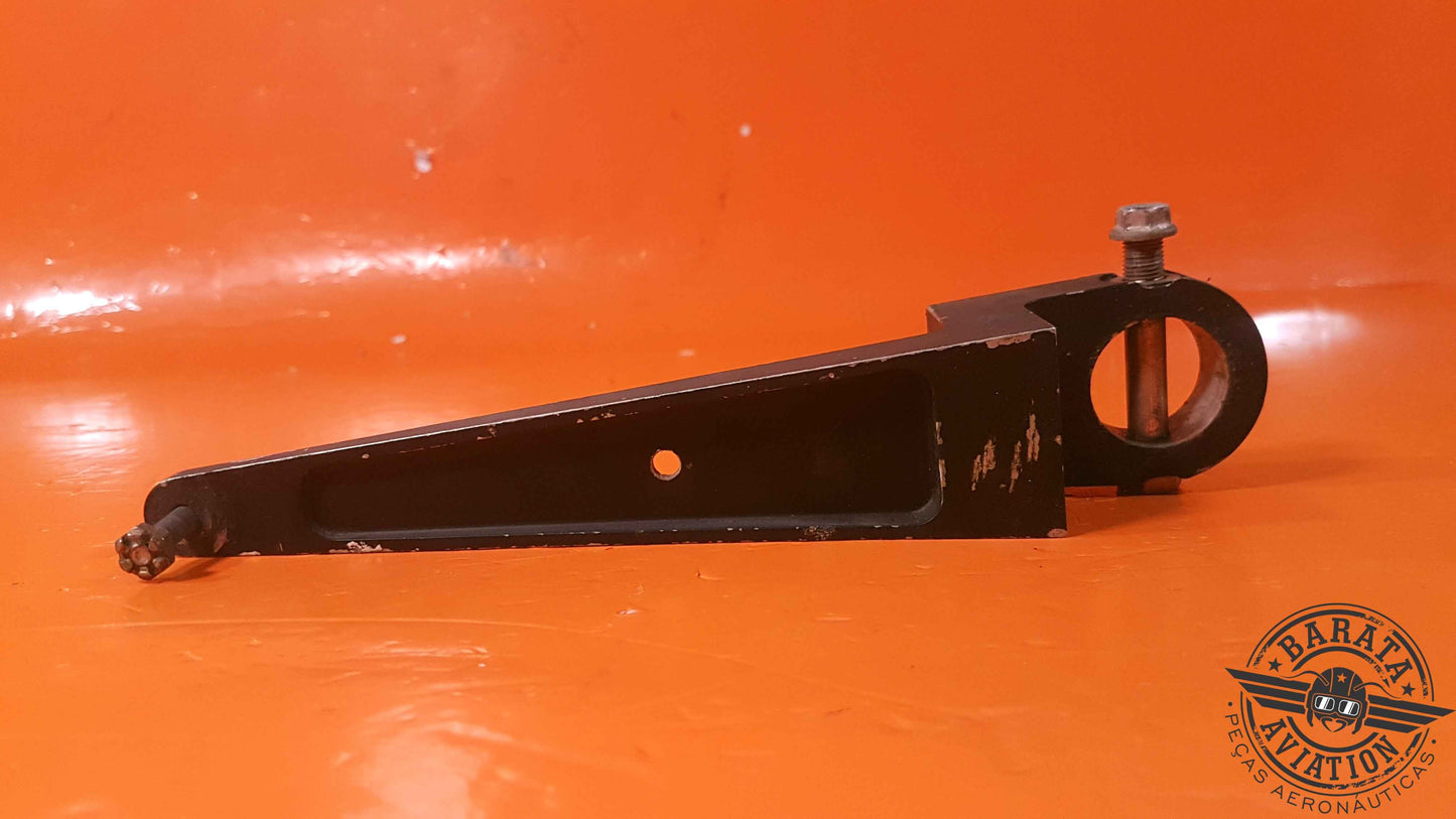 6261028-1  L/H  Lever Arm