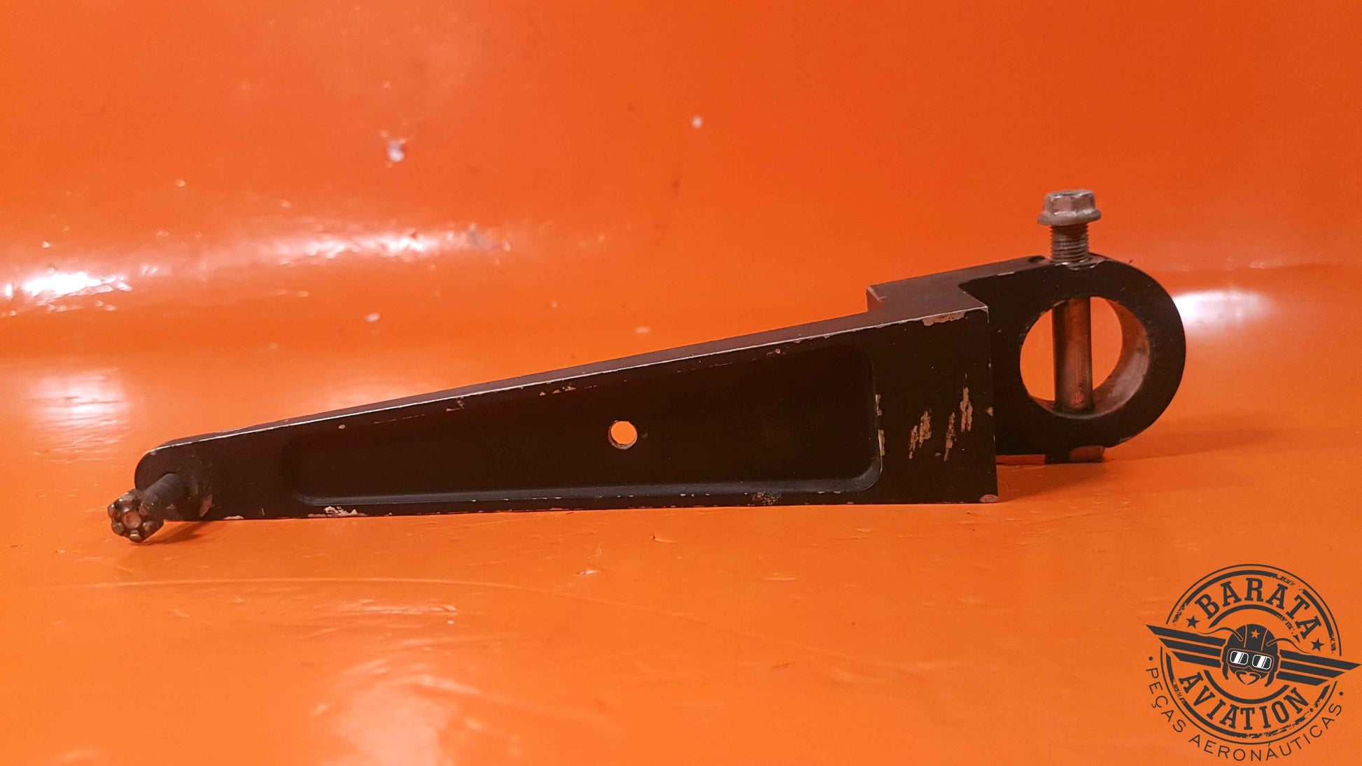 6261028-1  L/H  Lever Arm