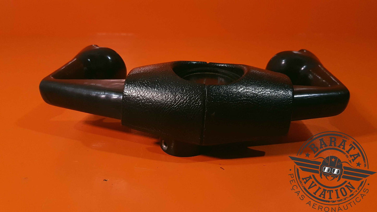 6219090-28  Cessna  Control Wheel Assy