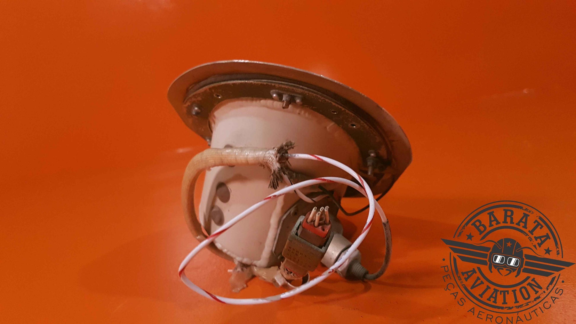 6228012-44 Cessna 650 Citation R/H Wing Light Assy