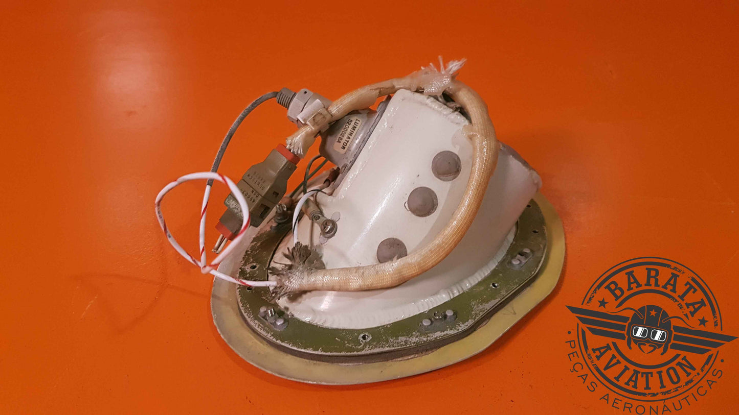 6228012-44 Cessna 650 Citation R/H Wing Light Assy