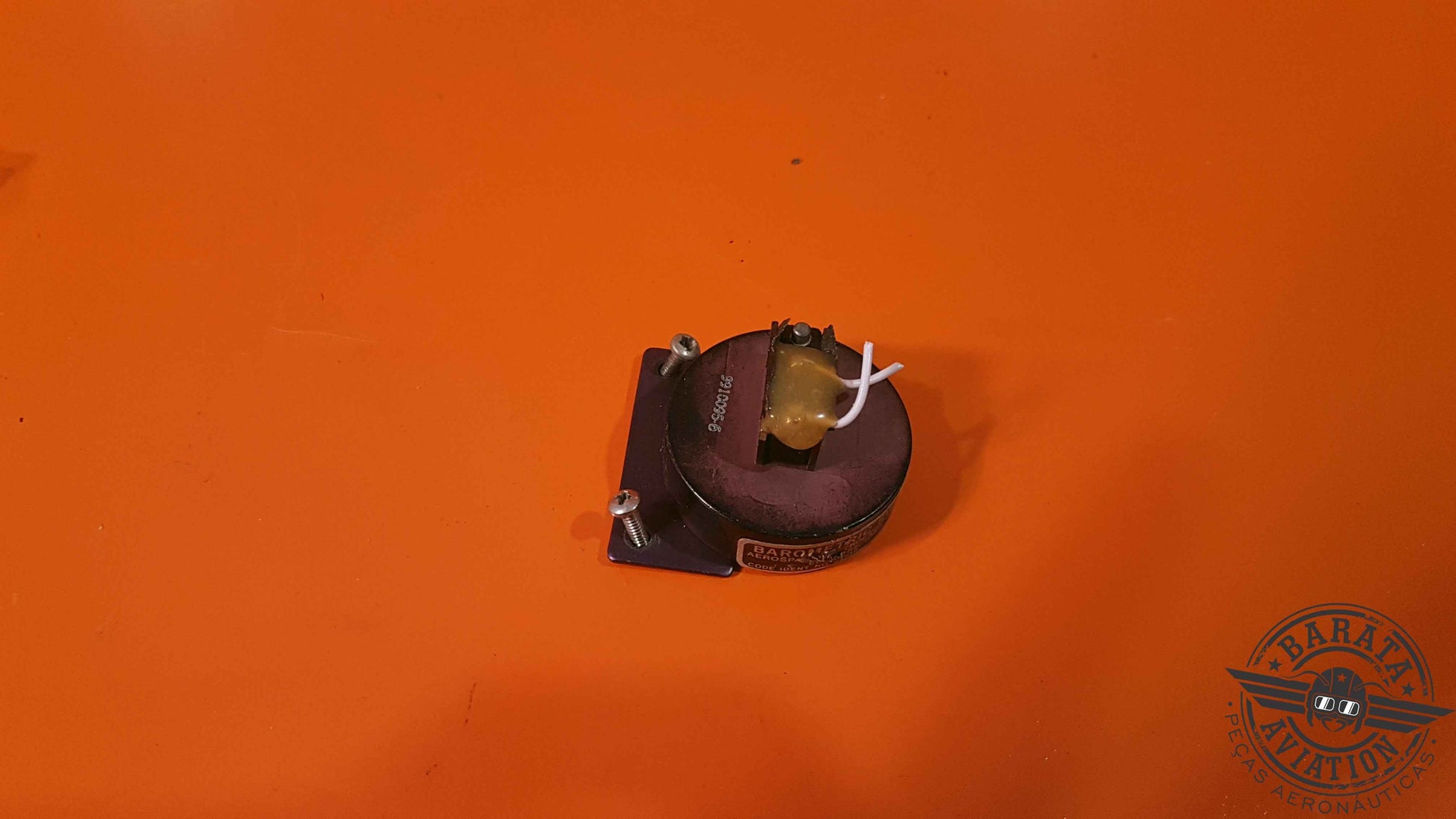 GB300NA161  Aerospace Barometric Switch