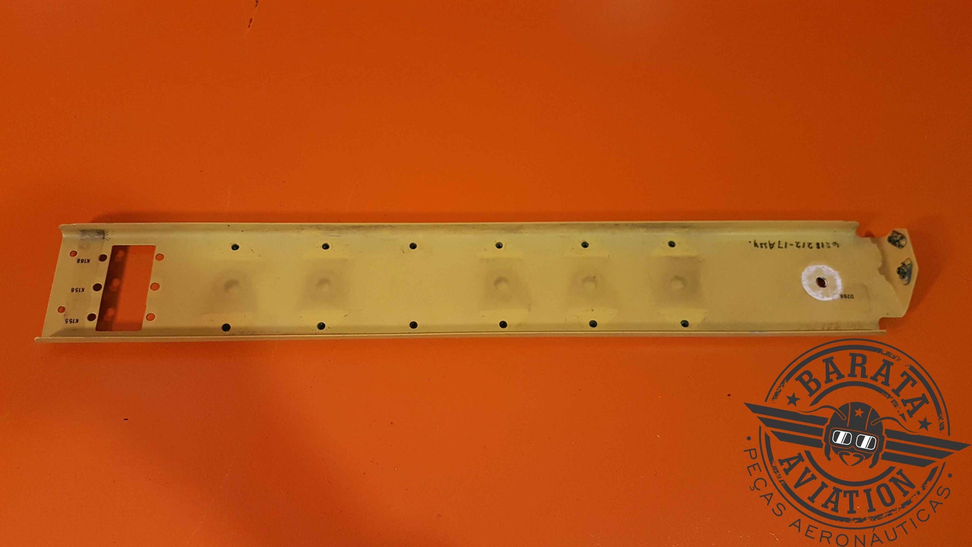 6218129-1 Cessna Citation 650 Tray Assy