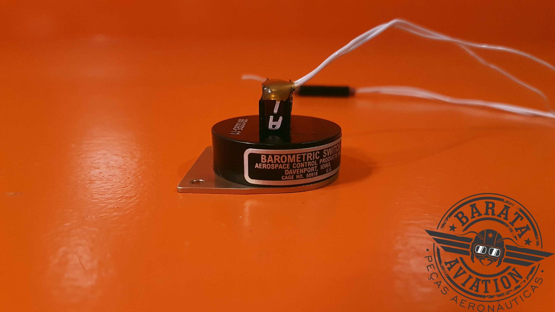 GB300NA166 Aerospace Barometric Switch