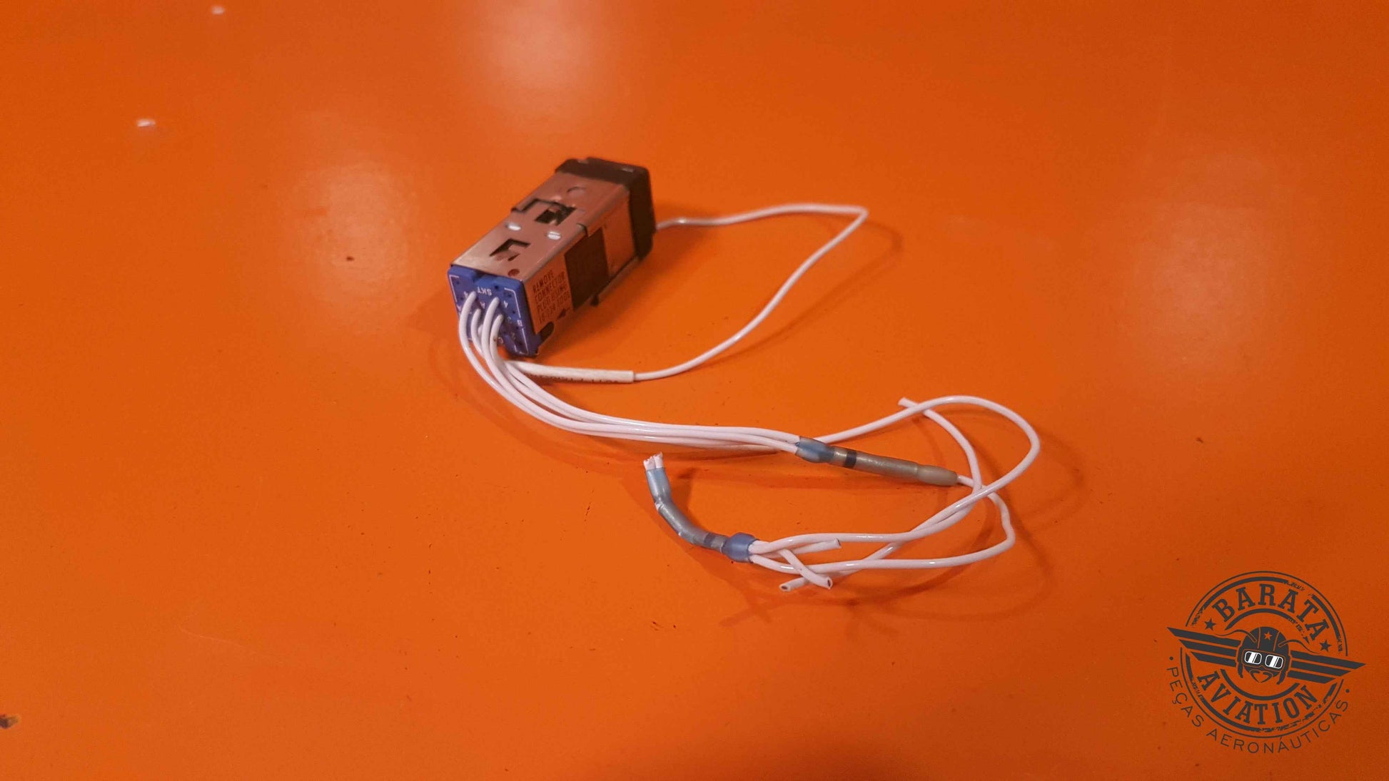 M22885-1084018B   Aerospace Annunciator Switch