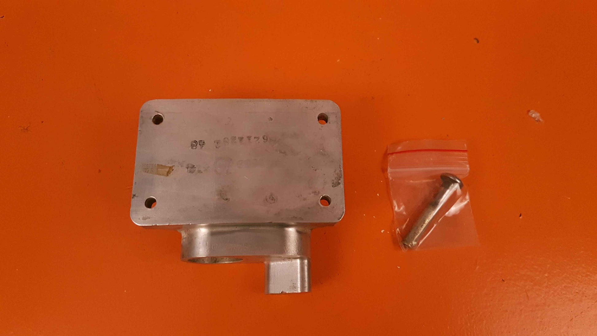 6211282-48 Cessna 650 Citation III Bracket