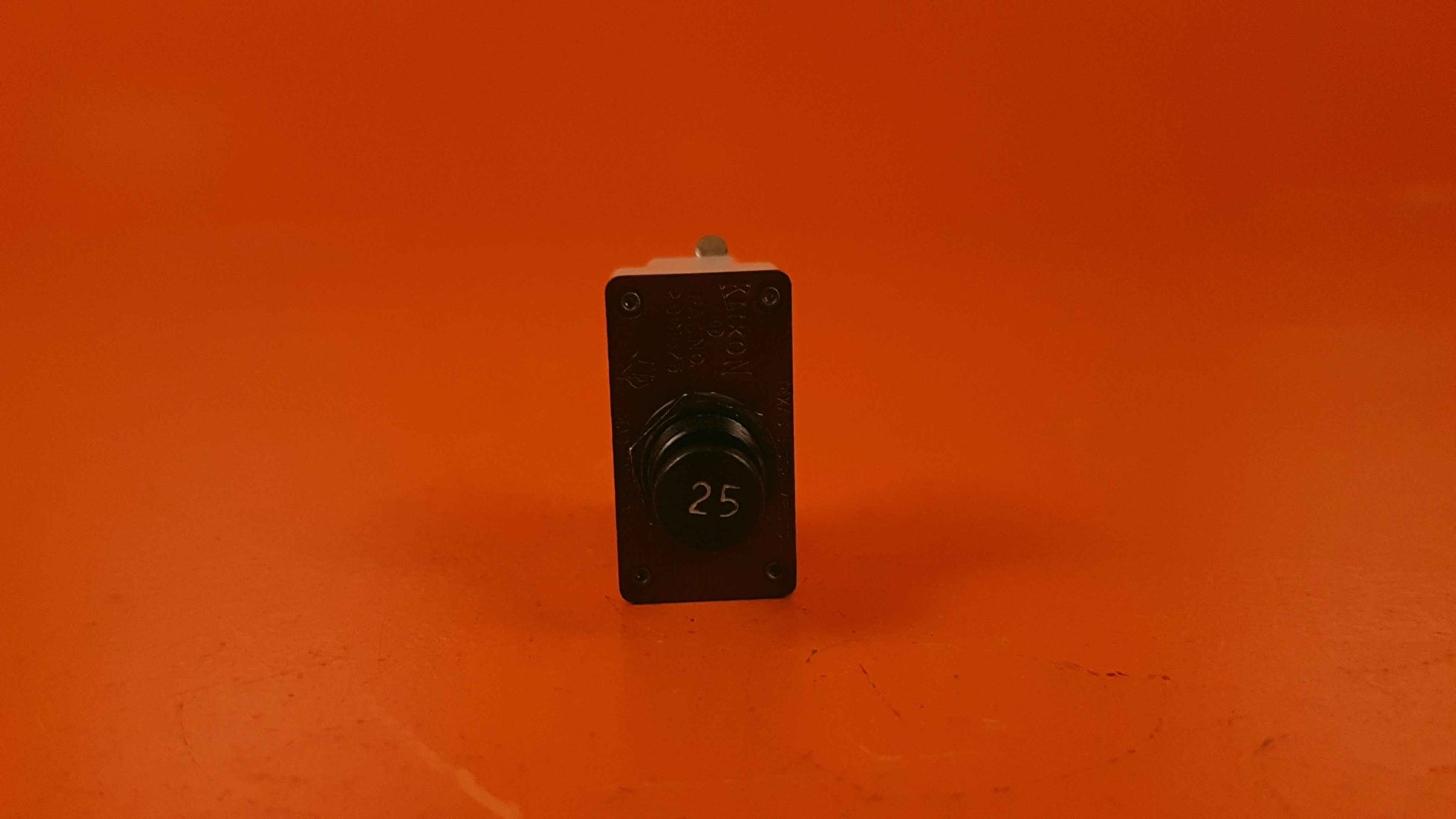 7271-8-20 Klixon Circuit Breaker