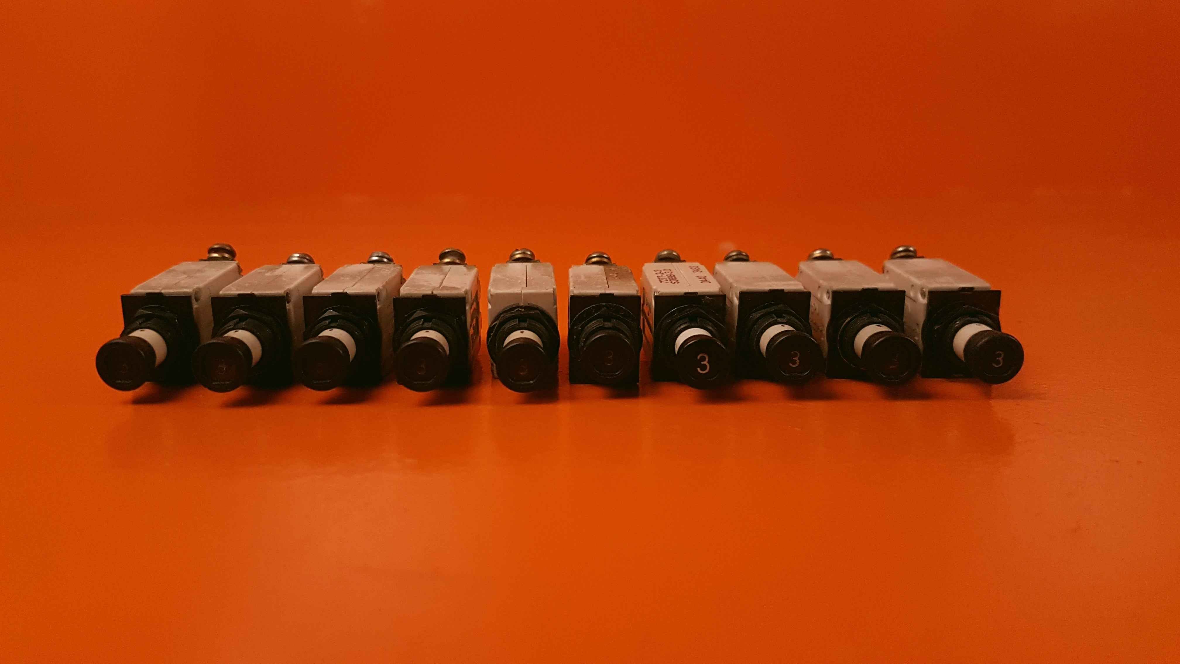 7277-2-3 Klixon Kit of 10 Circuit Breaker – Barata Aviation Parts