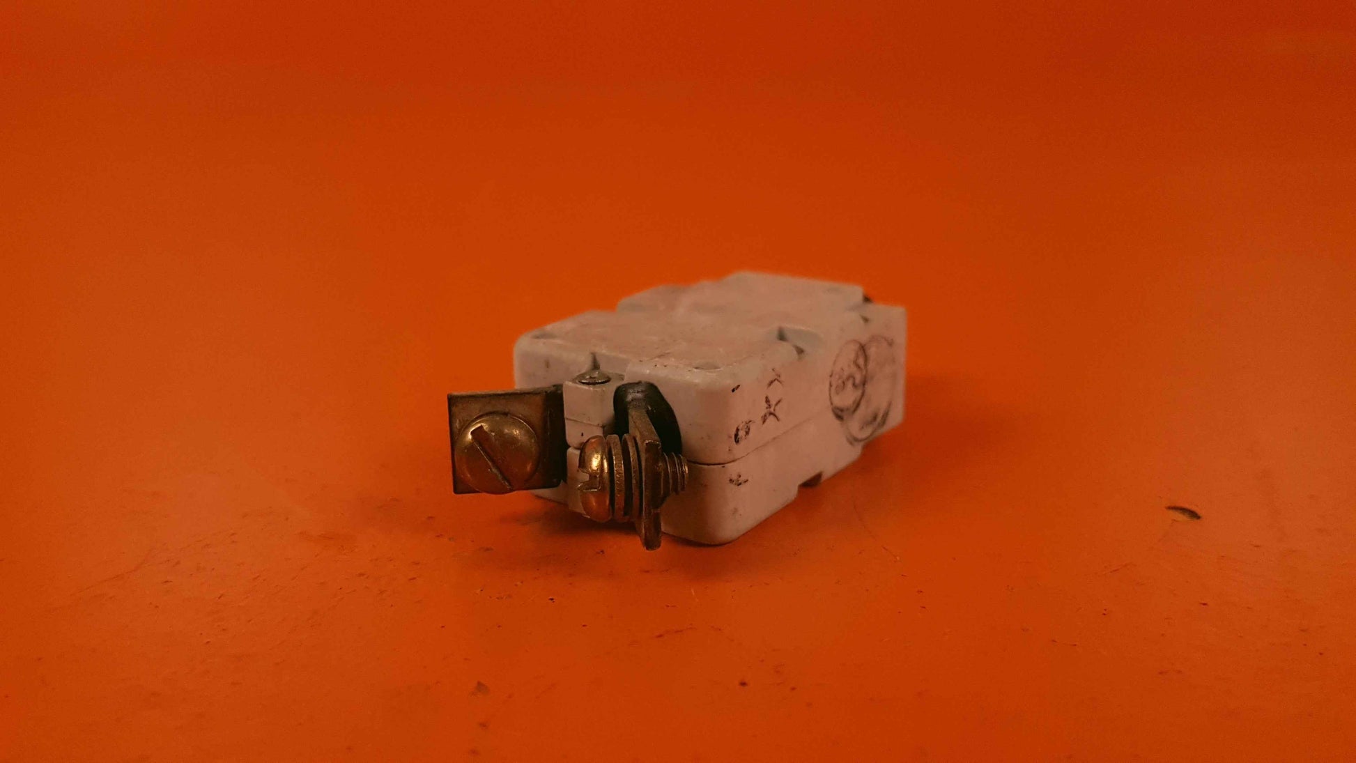 700-030-50 Mechanical Products Circuit Breaker