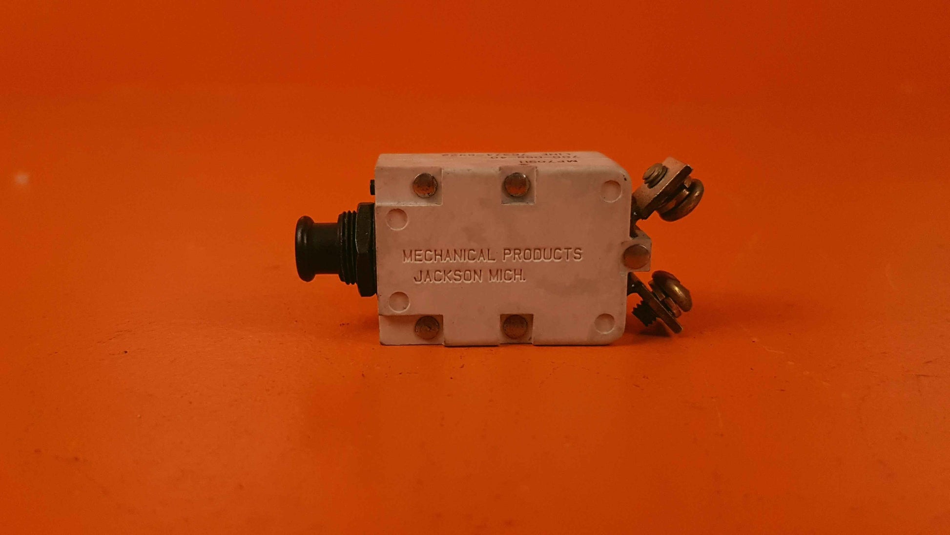 MP-709H Mechanical - Circuit Breaker