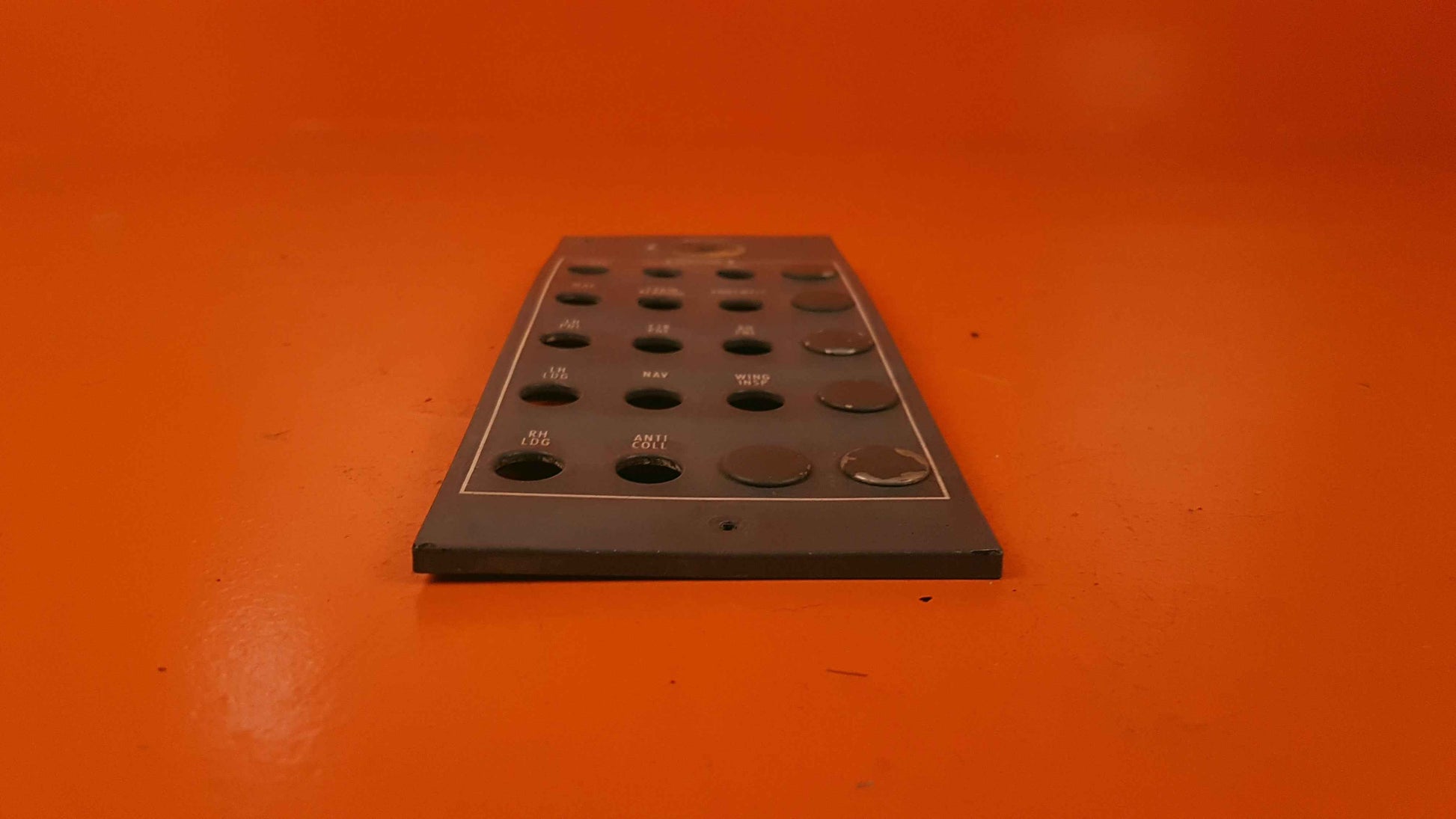 9914233-3 Cessna L/H Panel-Lighted