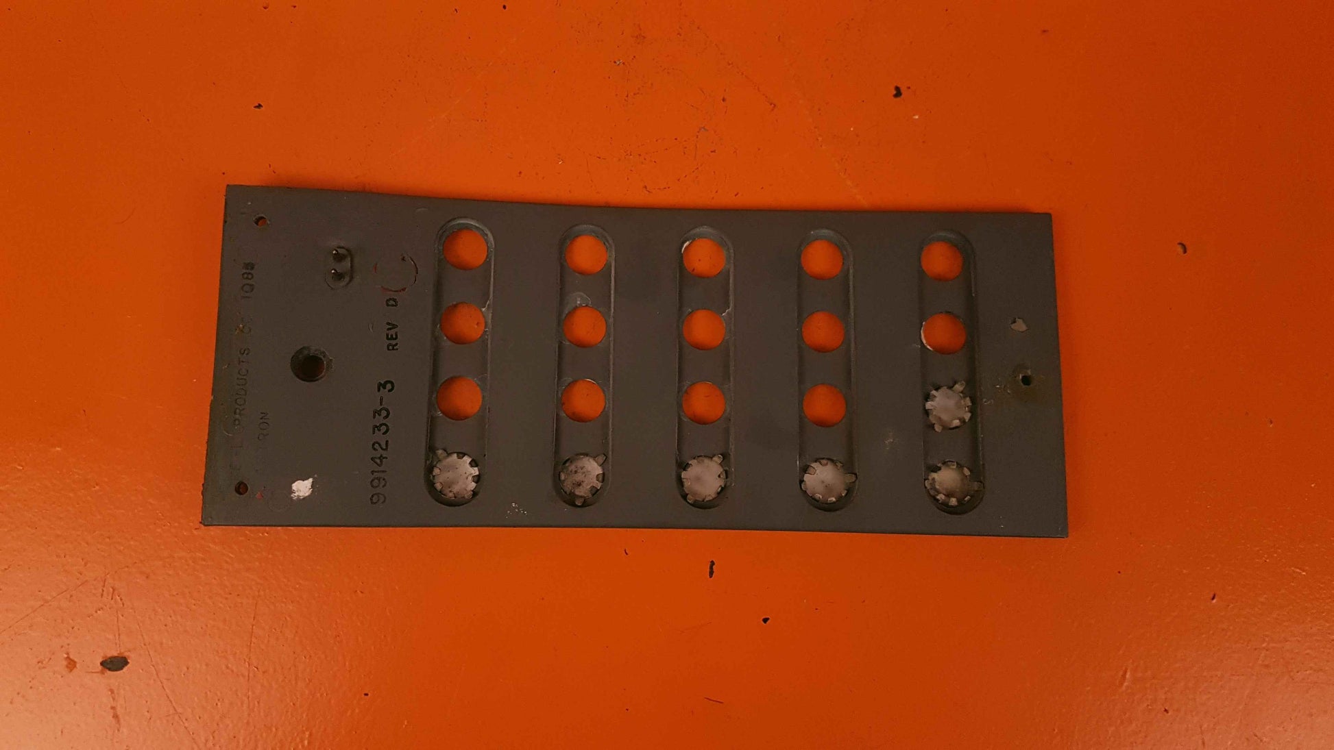 9914233-3 Cessna L/H Panel-Lighted