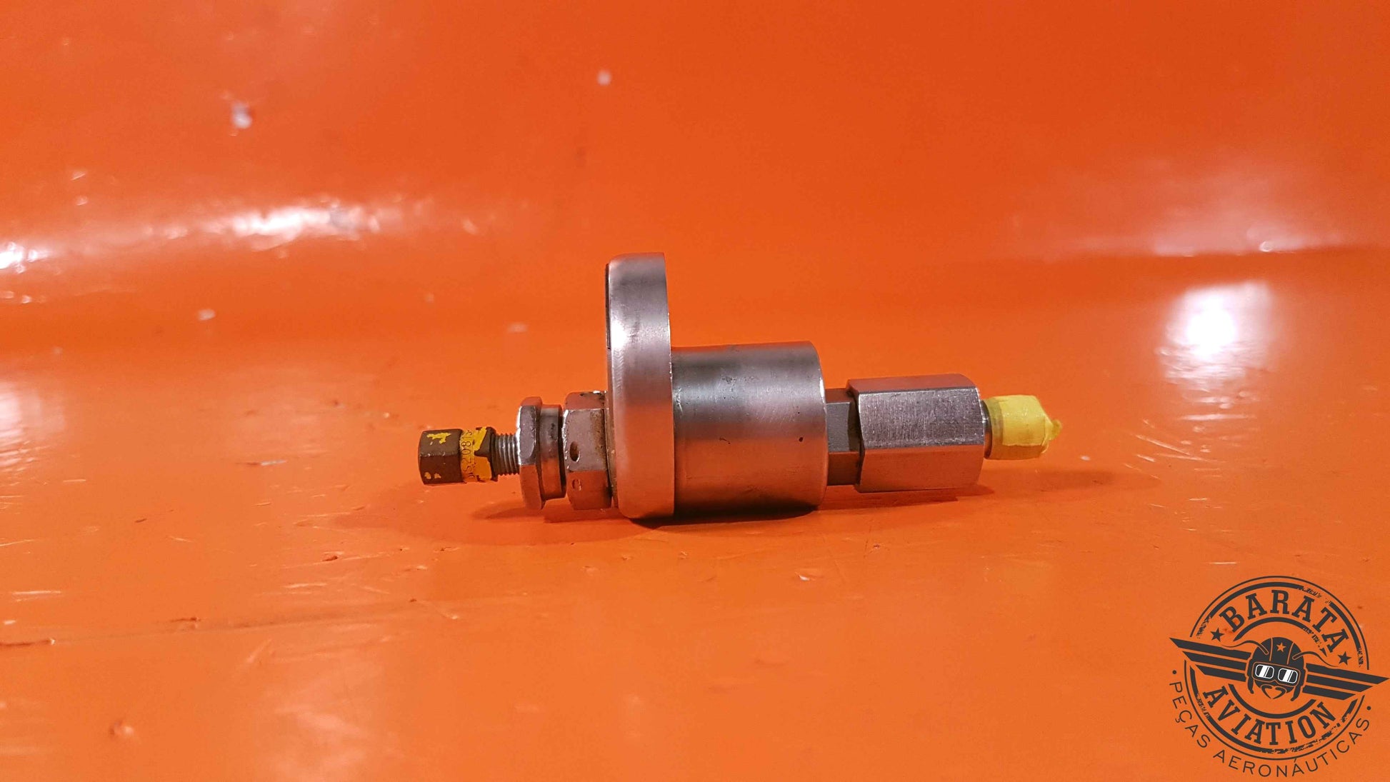 MS28889-2   Hydro Fitting Valve - Filler