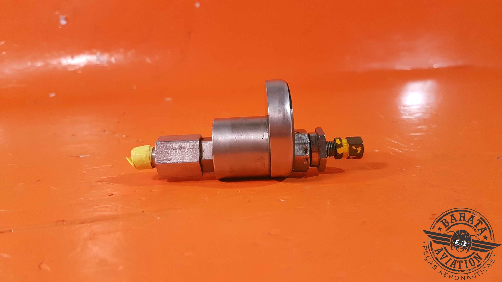 MS28889-2   Hydro Fitting Valve - Filler