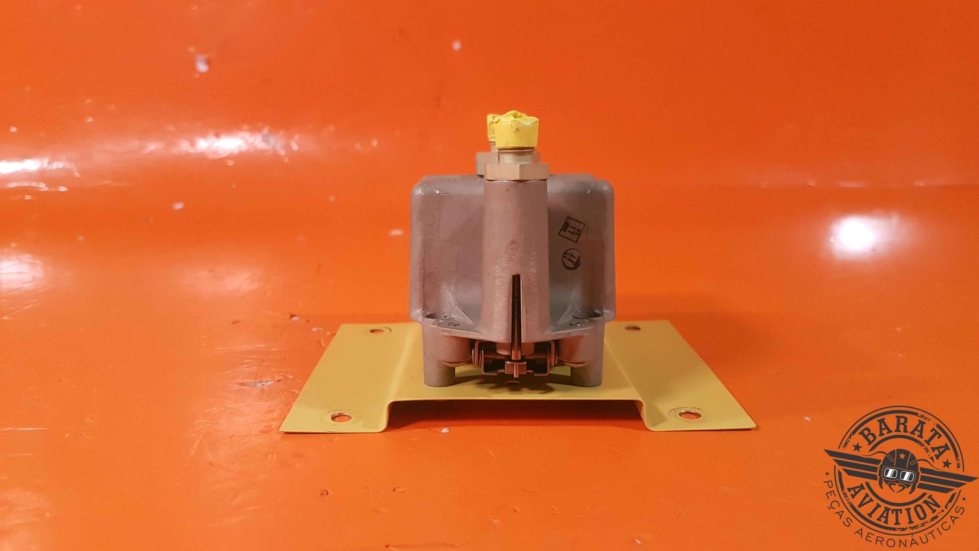 61087   J.C Carter Pilot Fuel Tank Valve