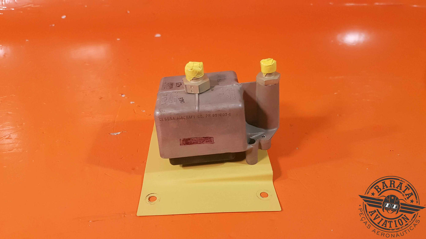 61087   J.C Carter Pilot Fuel Tank Valve