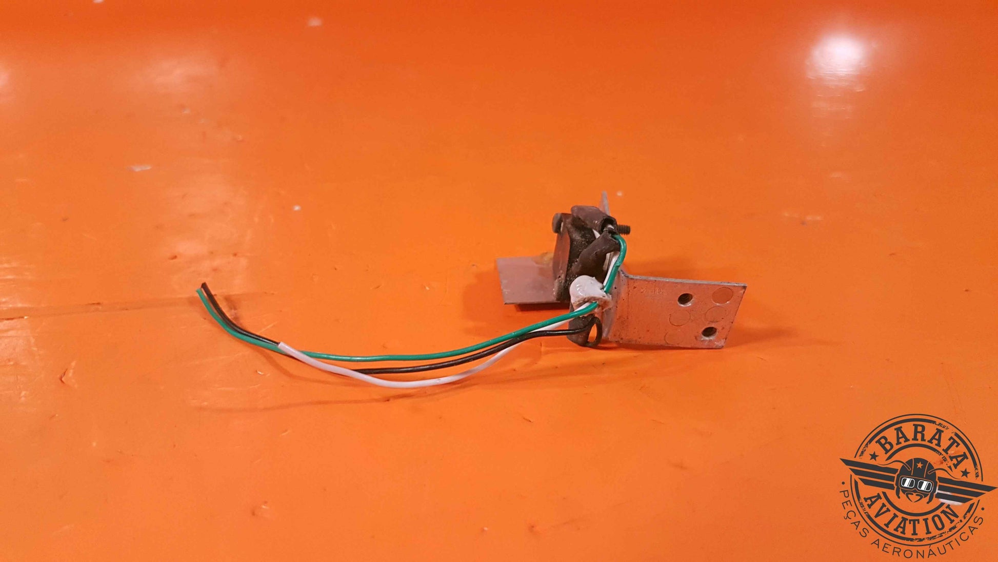 76227-4   Lee Air Switch  Airflow