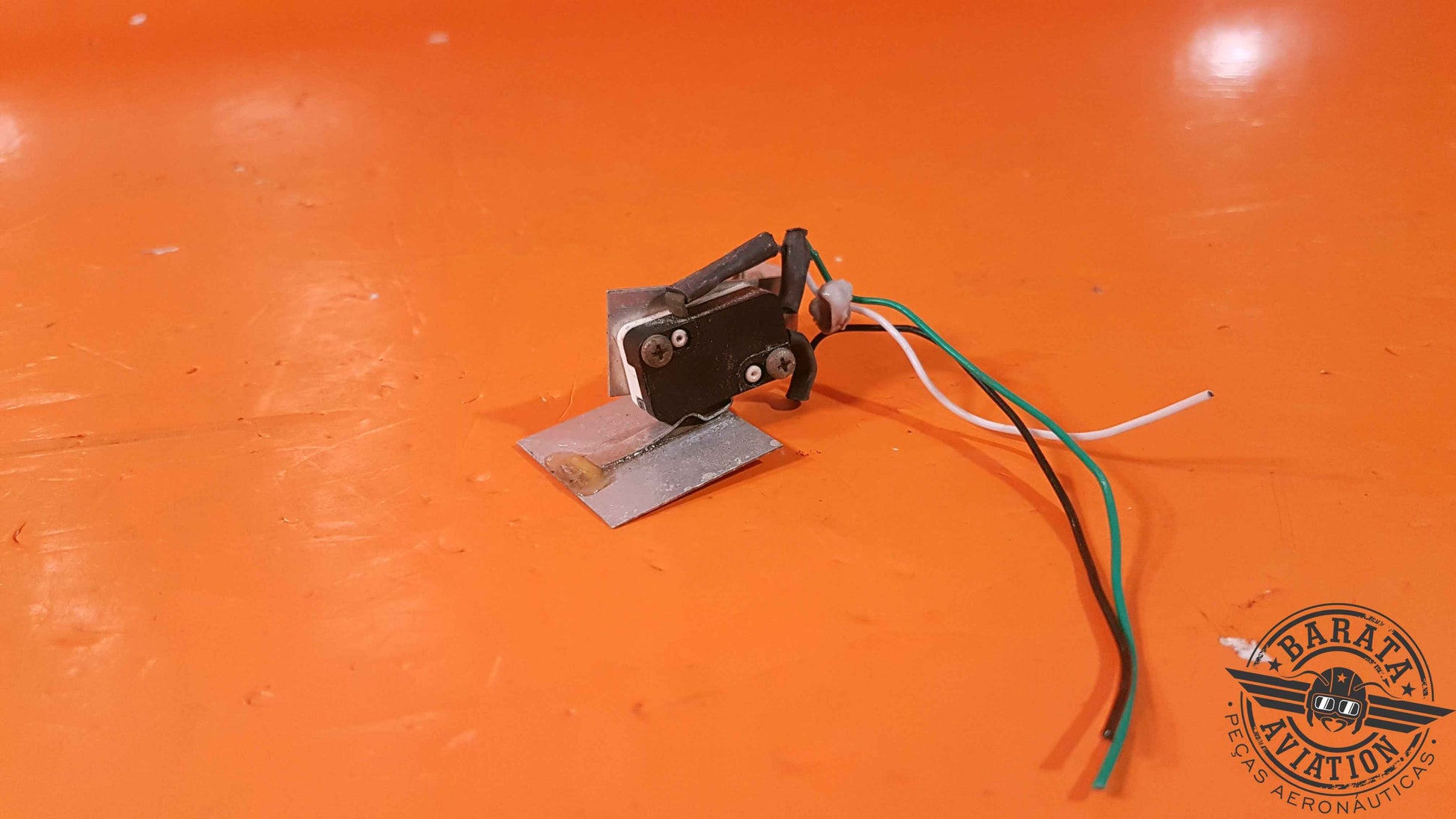 76227-4   Lee Air Switch  Airflow