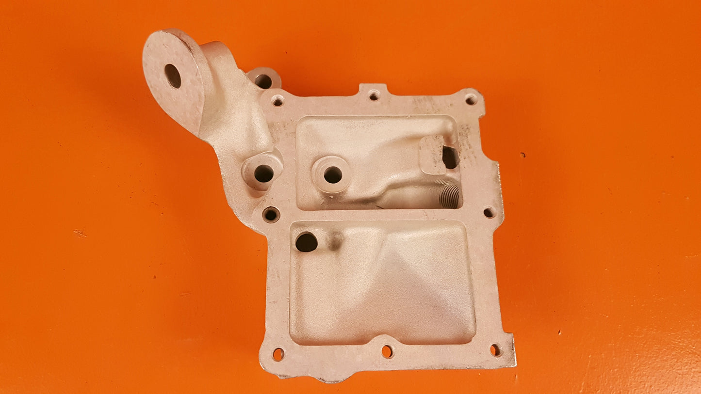 641895 Continental L/H Bracket
