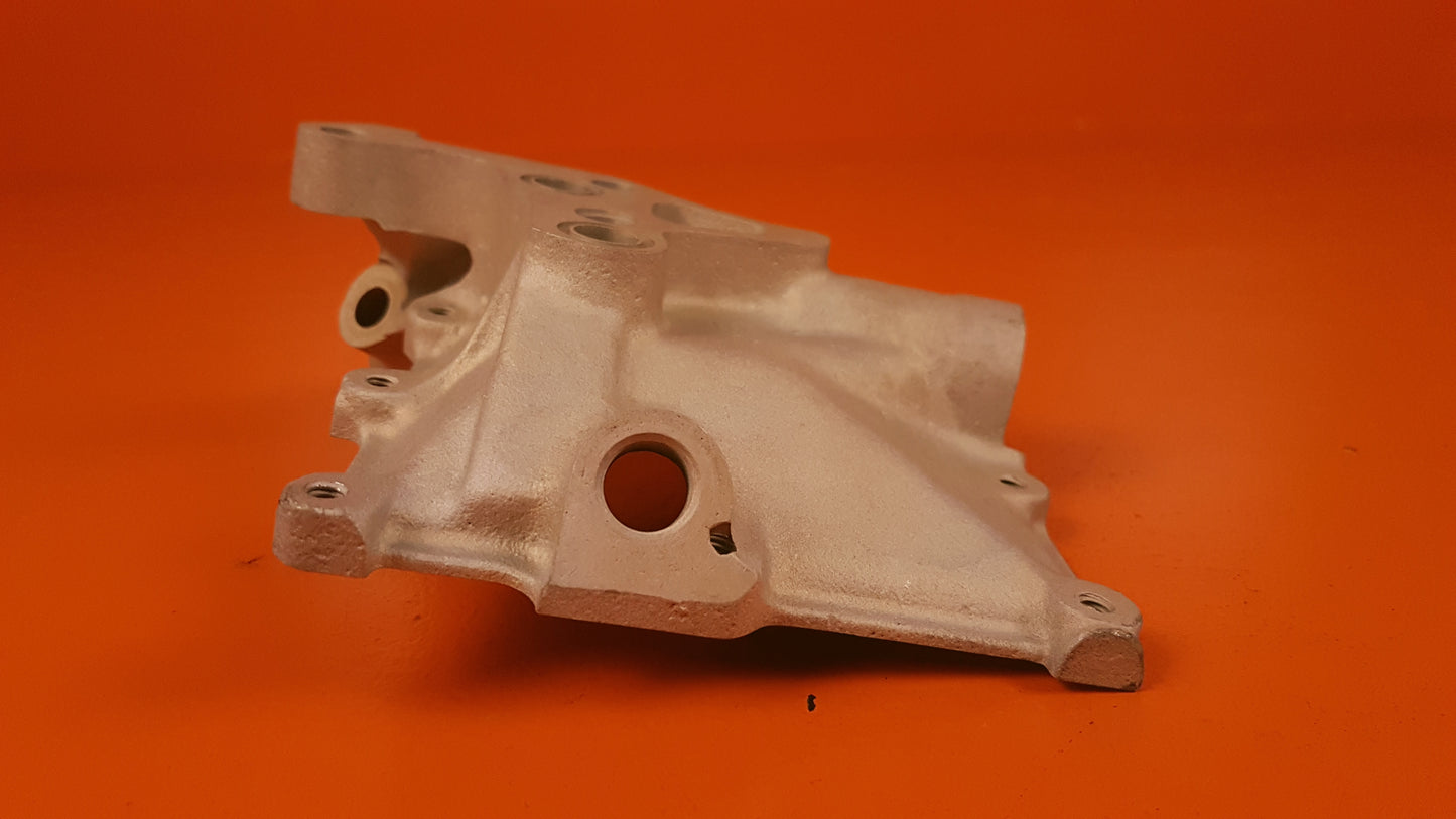 641895 Continental R/H Bracket