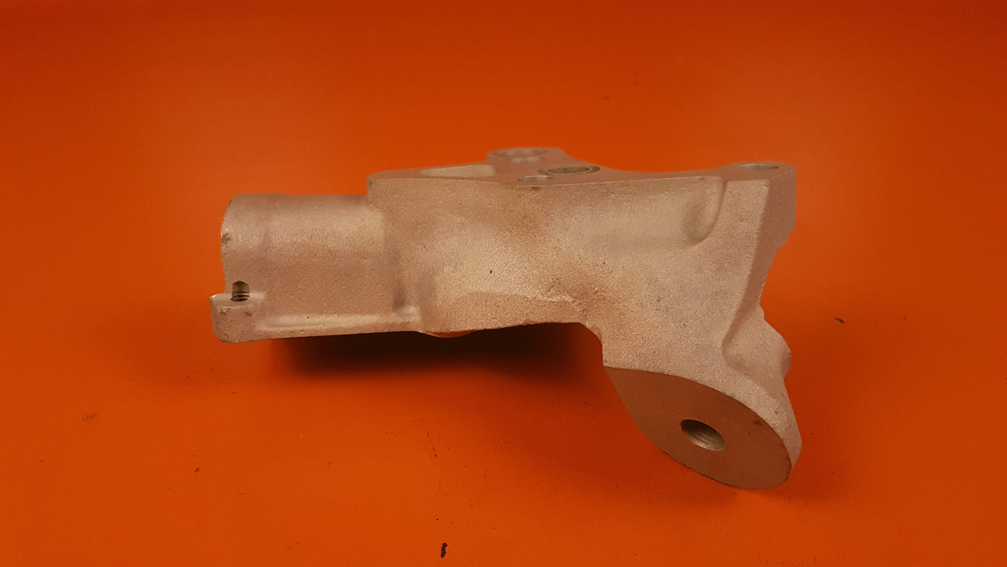 641895 Continental R/H Bracket