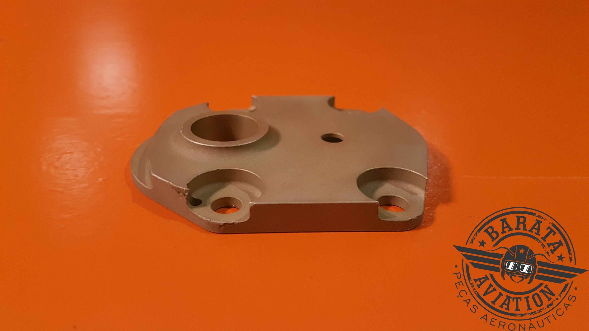 532470 Continental  R/H Oil Pump Cap